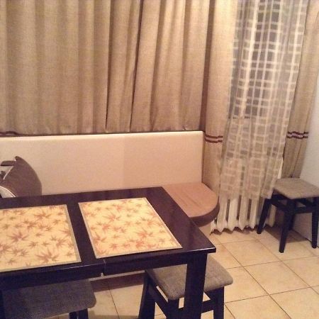 Ferienwohnung Двухкомнатная Возле Гулливера Kiew Exterior foto